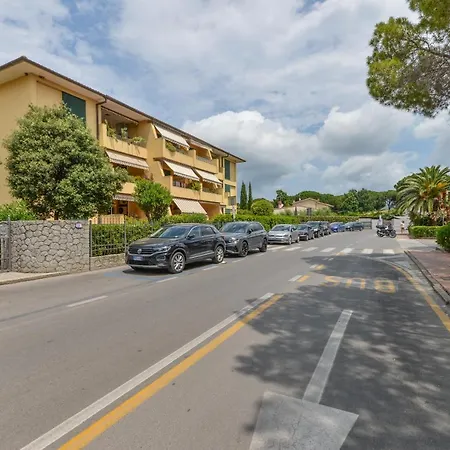 Trilo Fucini Διαμέρισμα Marina di Campo