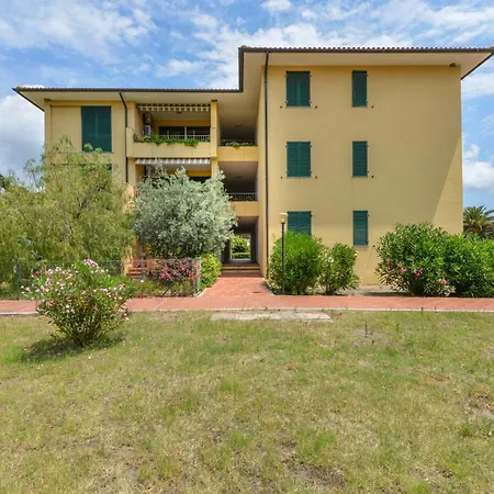 Trilo Fucini Apartament Marina di Campo