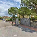 Trilo Fucini Apartment