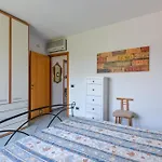 Trilo Fucini Apartment