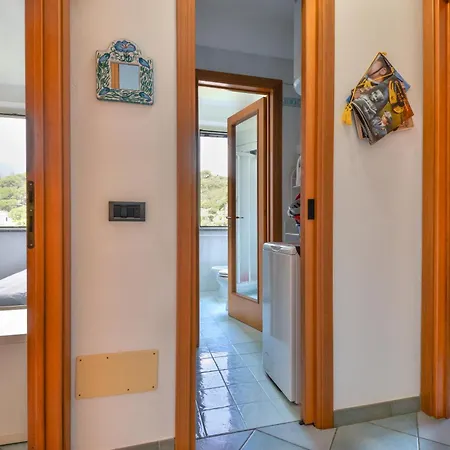 Apartment Trilo Fucini *