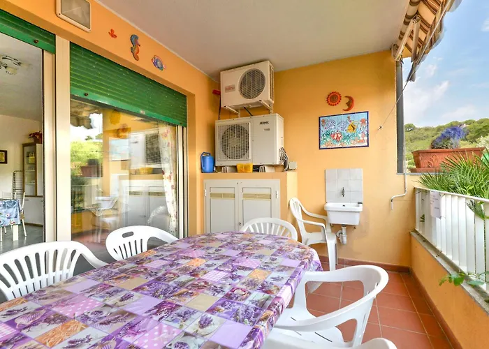 アパート Trilo Fucini *