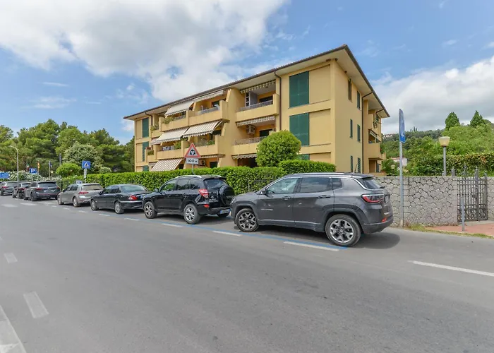 Trilo Fucini アパート *